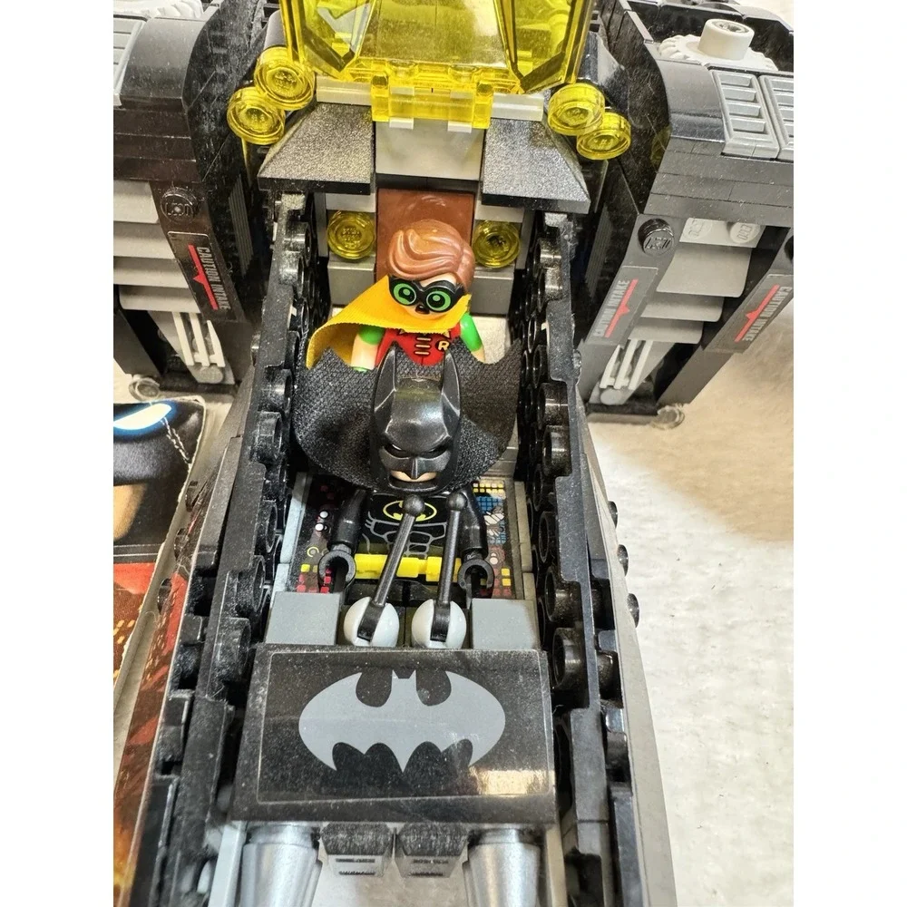LEGO Batman Movie Batwing 70916 Batman Robin Minifigures Car Instructions